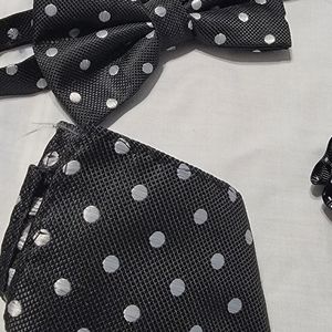 Bowtie set